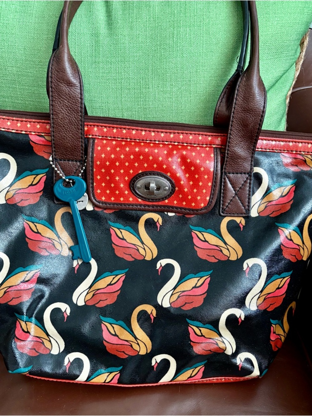 Women's Fossil Key Swan Print Tote Bag in Black and Red